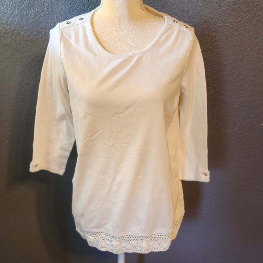 Karen Scott White Lace Hem 3/4 sleeve Blouse Size Medium